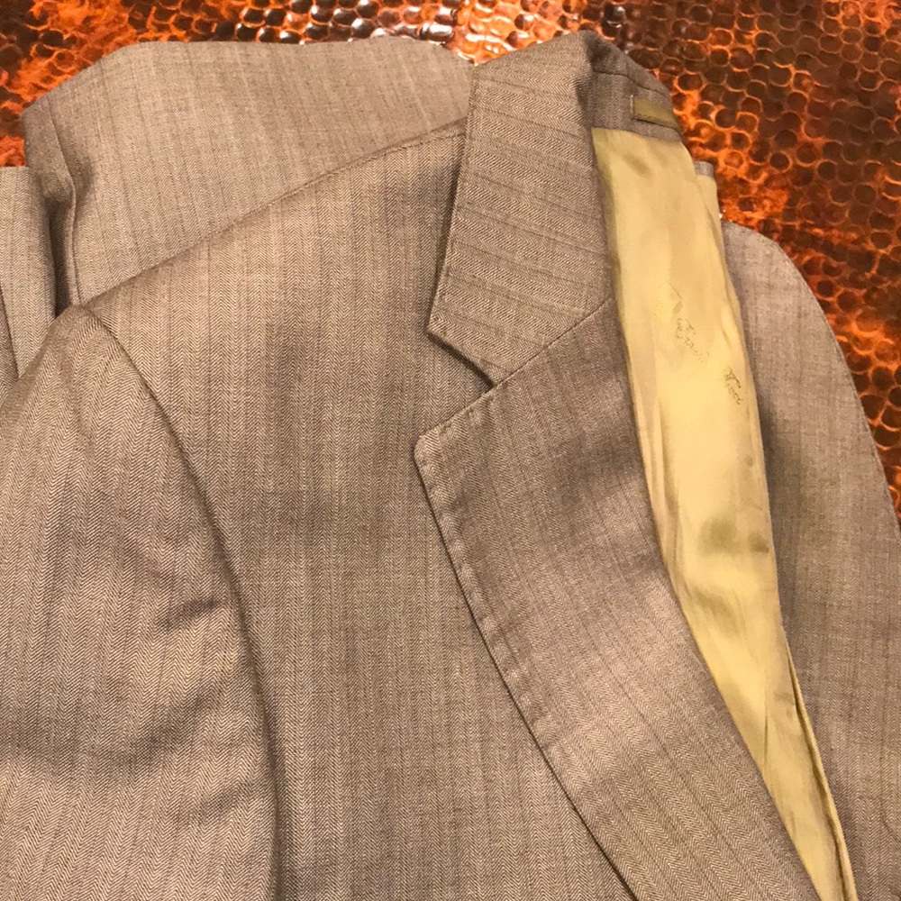 Men’s Emilio Tuccis suit. Great shape!